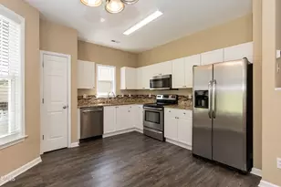 104 Hutson Ln, Clayton, NC 27527 - Photo 3