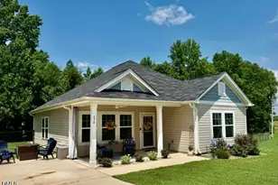 574 E Ridge Ave, Liberty, NC 27298 - Photo 3