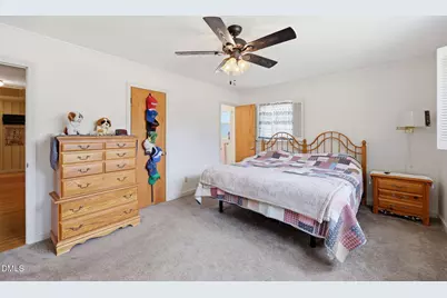 500 Oakwood Lane, Graham, NC 27253 - Photo 13