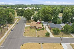 500 Oakwood Ln, Graham, NC 27253 - Photo 25