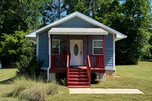 112 Crestview Rd, Siler City, NC 27344 - Photo 1
