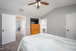 319 Orchard Park Dr, Cary, NC 27513 - Photo 29