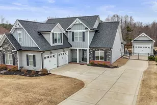 68 Jeans Way, Benson, NC 27504 - Photo 3