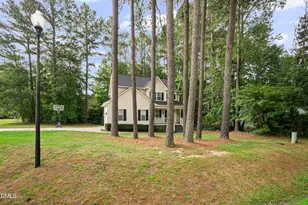 108 Bennett Pl, Clayton, NC 27527 - Photo 3