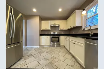 200 Glen Bonnie Lane, Cary, NC 27511 - Photo 15