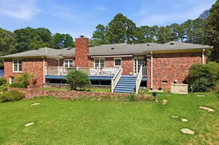 5001 Quail Hollow Dr, Raleigh, NC 27609 - Photo 9