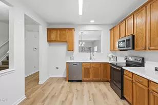 31 Edgebrook Cir, Durham, NC 27703 - Photo 5