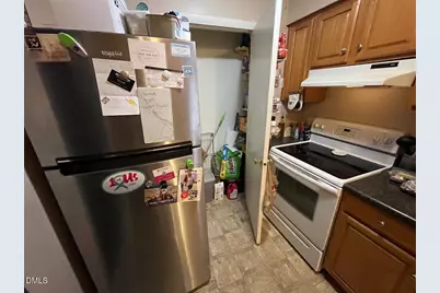 1022 Sandlin Place #Apt J, Raleigh, NC 27606 - Photo 7