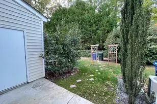 8835 Camden Park Dr, Raleigh, NC 27613 - Photo 19