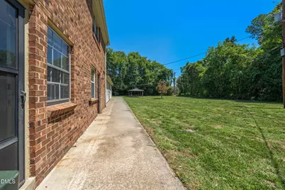 1002 Willow Drive #Apt 6, Chapel Hill, NC 27514 - Photo 23