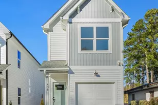 425 Longfellow St, Fuquay-Varina, NC 27526 - Photo 1