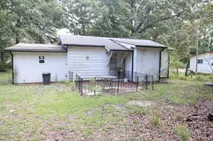 106 Knot Cir, Sanford, NC 27332 - Photo 9