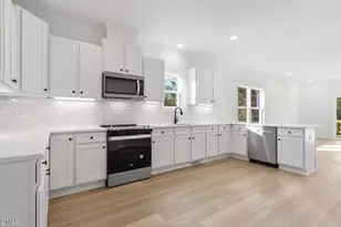 431 Longfellow St, Fuquay-Varina, NC 27526 - Photo 3