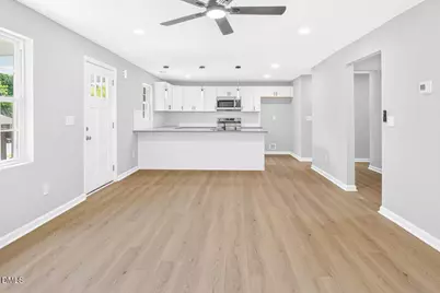 421 E Webb Street, Mebane, NC 27302 - Photo 3