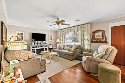 206 E Main Street, Micro, NC 27555 - Photo 17