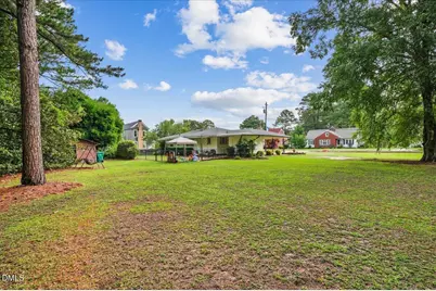 206 E Main Street, Micro, NC 27555 - Photo 11