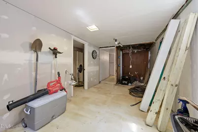 540 W Chisholm Street, Sanford, NC 27330 - Photo 35