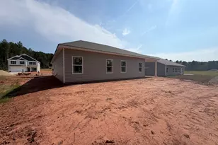 305 Allegheny Dr, Sanford, NC 27330 - Photo 17