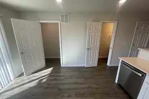 1007 Peony Ln, Youngsville, NC 27596 - Photo 5