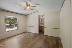243 Violet Ln, Coats, NC 27521 - Photo 13