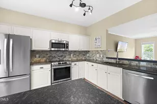 5500 Jeanette Marie Ln, Raleigh, NC 27613 - Photo 11