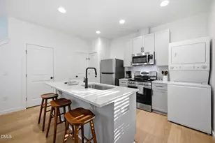 2819 Wilcox Pl, Raleigh, NC 27607 - Photo 17