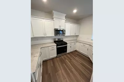 415 Parker Sta Avenue, Fuquay-Varina, NC 27526 - Photo 9