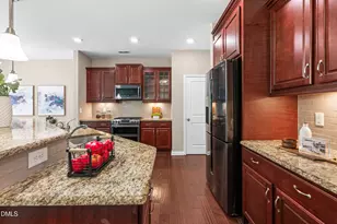 512 Durants Neck Ln, Morrisville, NC 27560 - Photo 3