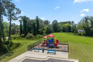 2424 Pikes Peak Dr, Raleigh, NC 27616 - Photo 49