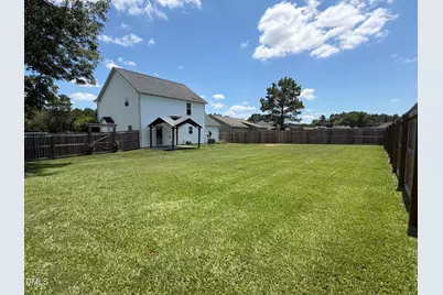 109 Larksdale Cove, Benson, NC 27504 - Photo 25