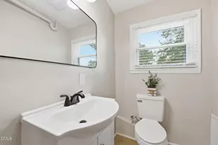 200 N 17th St, Erwin, NC 28339 - Photo 31