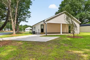 711 S Ellis Ave, Dunn, NC 28334 - Photo 29