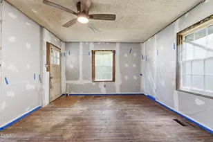 3801 Twin Oak Dr, Greensboro, NC 27407 - Photo 9