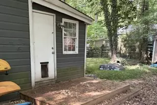 803 Branch St, Chapel Hill, NC 27516 - Photo 11