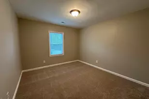 1113 Upchurch St, Raleigh, NC 27610 - Photo 9