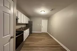 1113 Upchurch St, Raleigh, NC 27610 - Photo 5