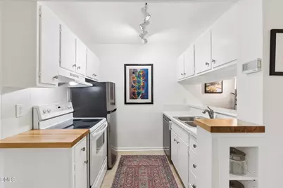 807 W Trinity Avenue #Apt 224, Durham, NC 27701 - Photo 5
