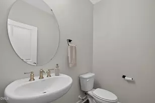 431 Forestview Crst Wy, Fuquay-Varina, NC 27526 - Photo 17
