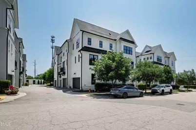 1501 Draper Vw Lp #102, Raleigh, NC 27608 - Photo 45