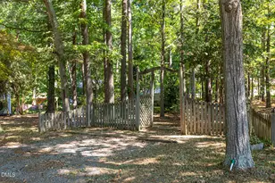 7312 Holly Springs Rd, Raleigh, NC 27606 - Photo 5