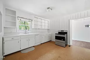 139 Windsor Cir, Chapel Hill, NC 27516 - Photo 7