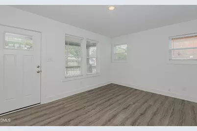 411 Dunstan Avenue, Durham, NC 27707 - Photo 5
