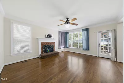 102 Parkside Circle, Chapel Hill, NC 27516 - Photo 19