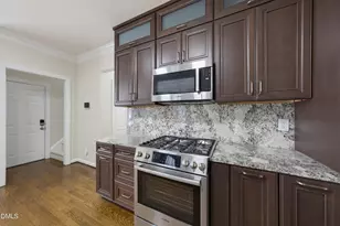 102 Parkside Cir, Chapel Hill, NC 27516 - Photo 13