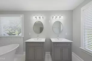 102 Parkside Cir, Chapel Hill, NC 27516 - Photo 33