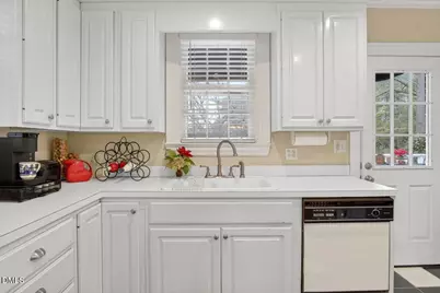 2064 Oxford Road, Henderson, NC 27536 - Photo 15