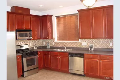 2007 Remington Oaks Circle, Cary, NC 27519 - Photo 3