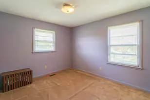 1110 N Webb St, Selma, NC 27576 - Photo 15