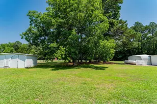 1110 N Webb St, Selma, NC 27576 - Photo 5
