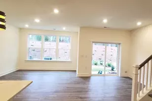 6915 Doddridge Ln, Cary, NC 27519 - Photo 5
